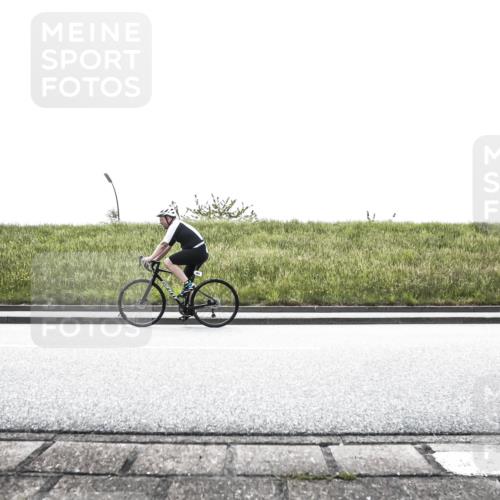21.06.2026 - 29. Vierlanden-Triathlon H.Heesch http://msf.ph/oto/9895937 21.06.2026 10:53:35 Radfahren 114, 461 meine-sportfotos.de
