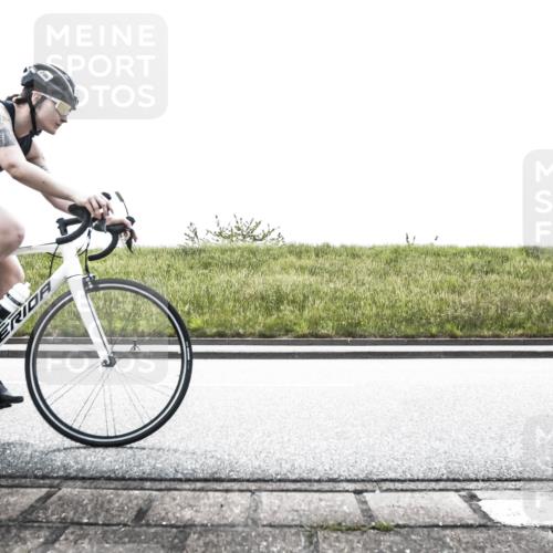21.06.2026 - 29. Vierlanden-Triathlon H.Heesch http://msf.ph/oto/9895946 21.06.2026 10:54:15 Radfahren 116, 246, 540, 614, 624 meine-sportfotos.de