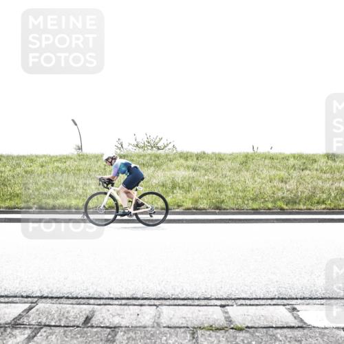 21.06.2026 - 29. Vierlanden-Triathlon H.Heesch http://msf.ph/oto/9895958 21.06.2026 10:57:12 Radfahren 236, 255, 514, 585 meine-sportfotos.de