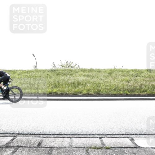 21.06.2026 - 29. Vierlanden-Triathlon H.Heesch http://msf.ph/oto/9895960 21.06.2026 10:57:37 Radfahren 15, 276, 623 meine-sportfotos.de