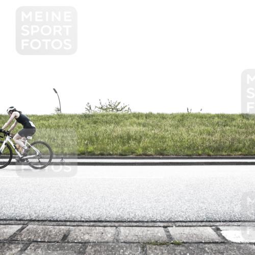 21.06.2026 - 29. Vierlanden-Triathlon H.Heesch http://msf.ph/oto/9895966 21.06.2026 10:58:54 Radfahren 119, 508, 511, 582 meine-sportfotos.de