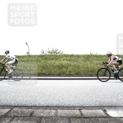 21.06.2026 - 29. Vierlanden-Triathlon H.Heesch http://msf.ph/oto/9895971 21.06.2026 11:00:11 Radfahren 296, 304, 355, 492, 516, 522, 551, 568, 570, 572, 583 meine-sportfotos.de
