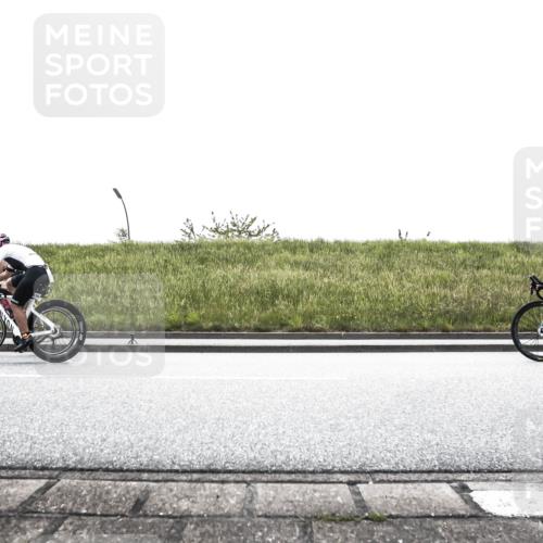 21.06.2026 - 29. Vierlanden-Triathlon H.Heesch http://msf.ph/oto/9895973 21.06.2026 11:00:12 Radfahren 296, 355, 492, 516, 522, 551, 568, 570, 572, 583 meine-sportfotos.de