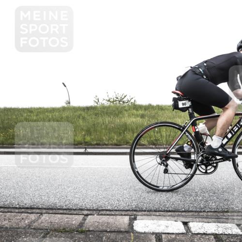21.06.2026 - 29. Vierlanden-Triathlon H.Heesch http://msf.ph/oto/9895979 21.06.2026 09:36:01 Radfahren 75, 86, 90, 176, 198, 200, 270 meine-sportfotos.de