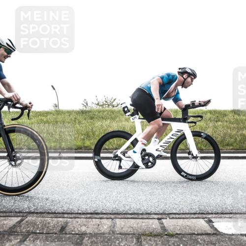 21.06.2026 - 29. Vierlanden-Triathlon H.Heesch http://msf.ph/oto/9895980 21.06.2026 11:00:24 Radfahren 120, 126, 172, 240, 639, 677 meine-sportfotos.de