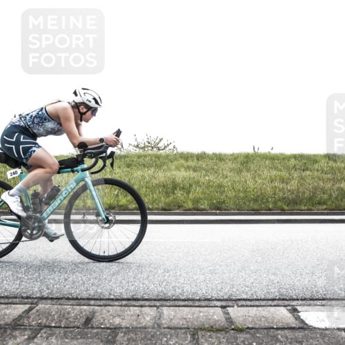 21.06.2026 - 29. Vierlanden-Triathlon H.Heesch http://msf.ph/oto/9895984 21.06.2026 11:00:29 Radfahren 70, 120, 172, 240, 288, 639, 677 meine-sportfotos.de