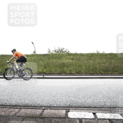 21.06.2026 - 29. Vierlanden-Triathlon H.Heesch http://msf.ph/oto/9895999 21.06.2026 09:36:29 Radfahren 23, 111, 283 meine-sportfotos.de