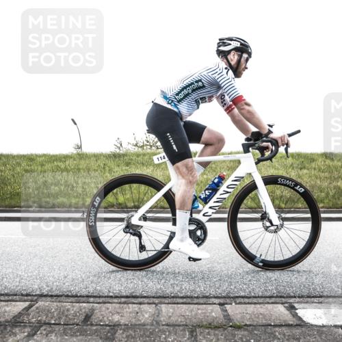 21.06.2026 - 29. Vierlanden-Triathlon H.Heesch http://msf.ph/oto/9896000 21.06.2026 11:02:53 Radfahren 10, 99, 114, 197, 213, 567, 686 meine-sportfotos.de