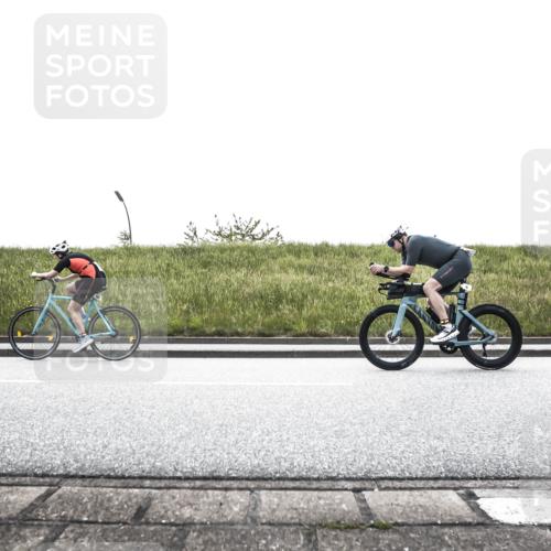 21.06.2026 - 29. Vierlanden-Triathlon H.Heesch http://msf.ph/oto/9896002 21.06.2026 11:03:02 Radfahren 4, 8, 99, 116, 186, 197, 567 meine-sportfotos.de