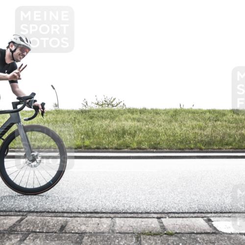 21.06.2026 - 29. Vierlanden-Triathlon H.Heesch http://msf.ph/oto/9896044 21.06.2026 11:07:55 Radfahren 128, 142, 177, 267, 272, 675, 682 meine-sportfotos.de