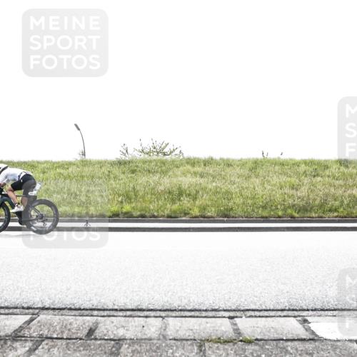 21.06.2026 - 29. Vierlanden-Triathlon H.Heesch http://msf.ph/oto/9896090 21.06.2026 11:14:21 Radfahren 6, 40, 231, 273 meine-sportfotos.de