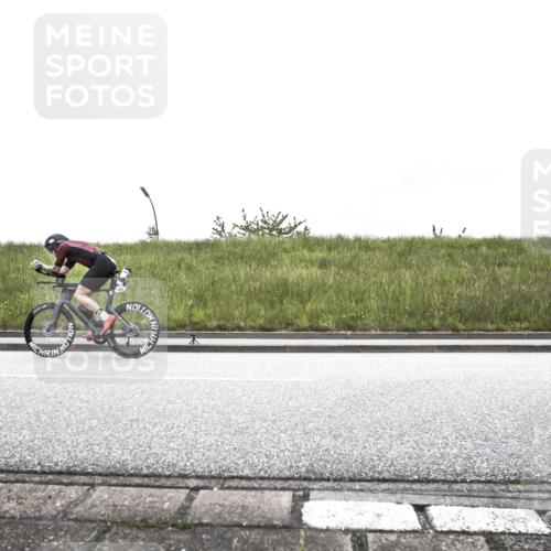 21.06.2026 - 29. Vierlanden-Triathlon H.Heesch http://msf.ph/oto/9896095 21.06.2026 09:42:13 Radfahren 244, 1354 meine-sportfotos.de