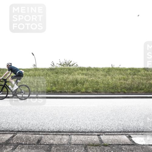 21.06.2026 - 29. Vierlanden-Triathlon H.Heesch http://msf.ph/oto/9896110 21.06.2026 11:17:29 Radfahren 271, 272, 289 meine-sportfotos.de