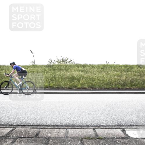 21.06.2026 - 29. Vierlanden-Triathlon H.Heesch http://msf.ph/oto/9896112 21.06.2026 11:17:34 Radfahren 271, 272 meine-sportfotos.de