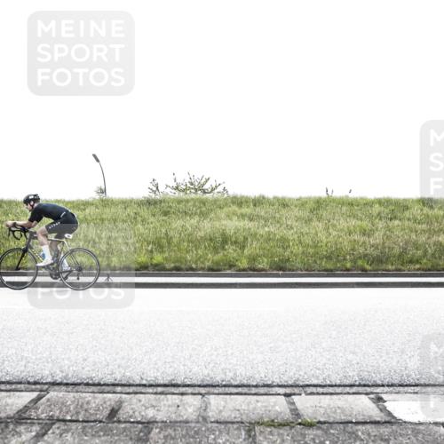 21.06.2026 - 29. Vierlanden-Triathlon H.Heesch http://msf.ph/oto/9896142 21.06.2026 11:22:33 Radfahren 96, 767, 780, 785 meine-sportfotos.de