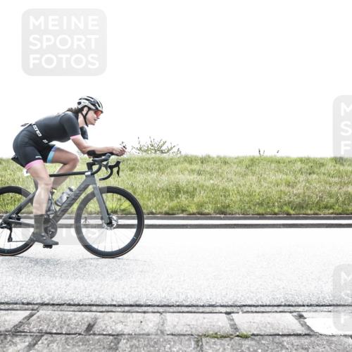 21.06.2026 - 29. Vierlanden-Triathlon H.Heesch http://msf.ph/oto/9896182 21.06.2026 11:31:18 Radfahren 120, 883 meine-sportfotos.de