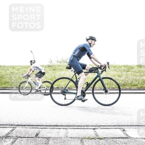 21.06.2026 - 29. Vierlanden-Triathlon H.Heesch http://msf.ph/oto/9896184 21.06.2026 11:32:54 Radfahren 114, 269, 294, 806, 878, 880, 885 meine-sportfotos.de