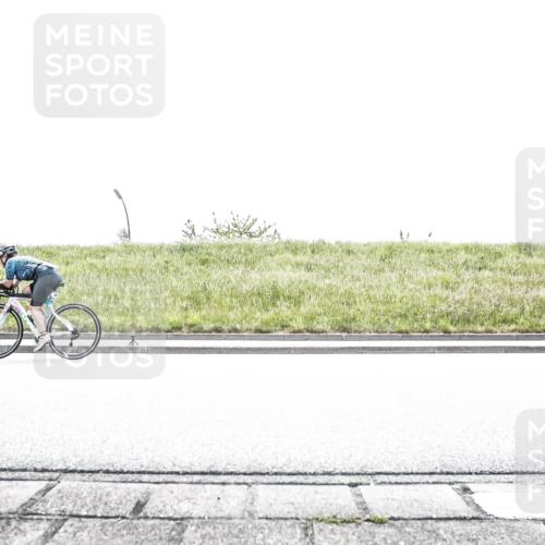 21.06.2026 - 29. Vierlanden-Triathlon H.Heesch http://msf.ph/oto/9896244 21.06.2026 11:42:14 Radfahren 302 meine-sportfotos.de
