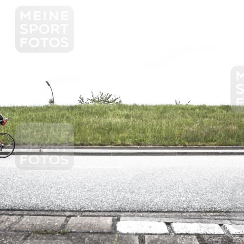 21.06.2026 - 29. Vierlanden-Triathlon H.Heesch http://msf.ph/oto/9896247 21.06.2026 09:49:01 Radfahren 22, 52, 207 meine-sportfotos.de