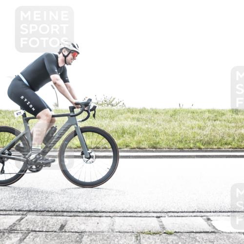 21.06.2026 - 29. Vierlanden-Triathlon H.Heesch http://msf.ph/oto/9896248 21.06.2026 11:42:27 Radfahren 294, 675, 745 meine-sportfotos.de