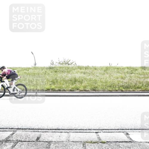 21.06.2026 - 29. Vierlanden-Triathlon H.Heesch http://msf.ph/oto/9896260 21.06.2026 11:42:43 Radfahren 223, 633, 701, 718, 740, 757 meine-sportfotos.de