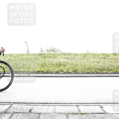 21.06.2026 - 29. Vierlanden-Triathlon H.Heesch http://msf.ph/oto/9896264 21.06.2026 11:42:48 Radfahren 632, 633, 701, 718, 757 meine-sportfotos.de