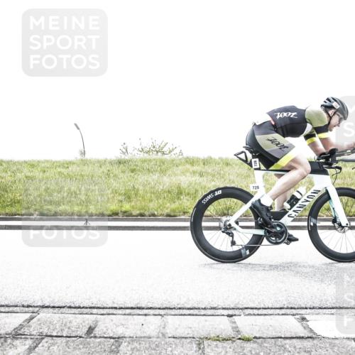21.06.2026 - 29. Vierlanden-Triathlon H.Heesch http://msf.ph/oto/9896272 21.06.2026 11:43:03 Radfahren 699, 728, 729 meine-sportfotos.de