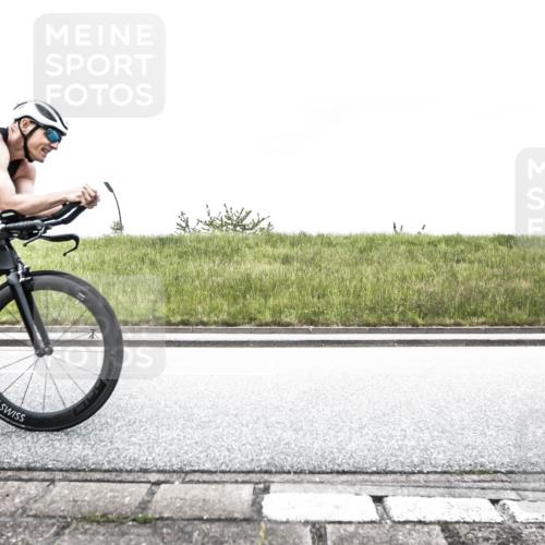 21.06.2026 - 29. Vierlanden-Triathlon H.Heesch http://msf.ph/oto/9896275 21.06.2026 09:50:22 Radfahren 49, 62, 93, 123, 127, 1354 meine-sportfotos.de