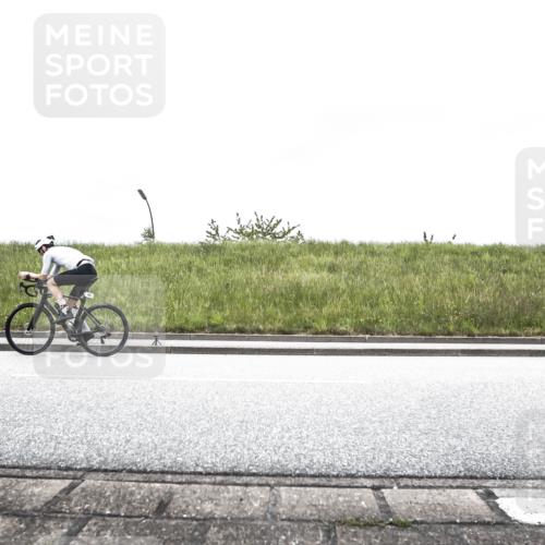21.06.2026 - 29. Vierlanden-Triathlon H.Heesch http://msf.ph/oto/9896277 21.06.2026 09:50:31 Radfahren 62, 202 meine-sportfotos.de