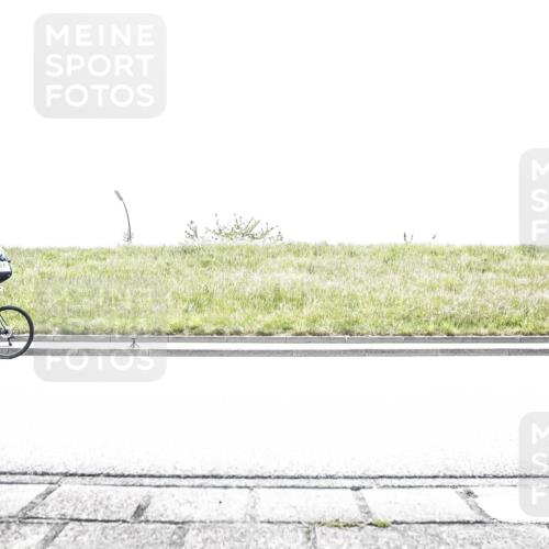 21.06.2026 - 29. Vierlanden-Triathlon H.Heesch http://msf.ph/oto/9896282 21.06.2026 11:43:21 Radfahren 41, 213, 707, 717 meine-sportfotos.de
