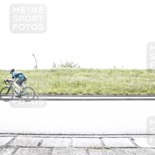 21.06.2026 - 29. Vierlanden-Triathlon H.Heesch http://msf.ph/oto/9896286 21.06.2026 11:43:25 Radfahren 41, 213, 717 meine-sportfotos.de