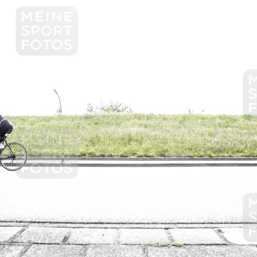21.06.2026 - 29. Vierlanden-Triathlon H.Heesch http://msf.ph/oto/9896294 21.06.2026 11:43:38 Radfahren 278, 628, 657, 687, 689, 720, 731 meine-sportfotos.de