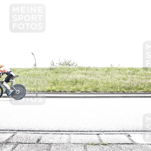 21.06.2026 - 29. Vierlanden-Triathlon H.Heesch http://msf.ph/oto/9896316 21.06.2026 11:44:30 Radfahren 247, 737, 805 meine-sportfotos.de