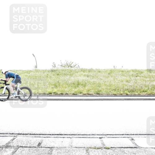 21.06.2026 - 29. Vierlanden-Triathlon H.Heesch http://msf.ph/oto/9896318 21.06.2026 11:44:37 Radfahren 101, 247, 705, 737, 802 meine-sportfotos.de
