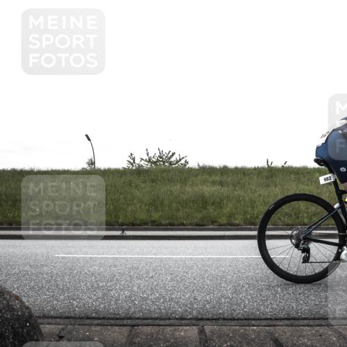 21.06.2026 - 29. Vierlanden-Triathlon H.Heesch http://msf.ph/oto/9896341 21.06.2026 12:34:26 Radfahren 982, 990, 997, 1009, 1010 meine-sportfotos.de