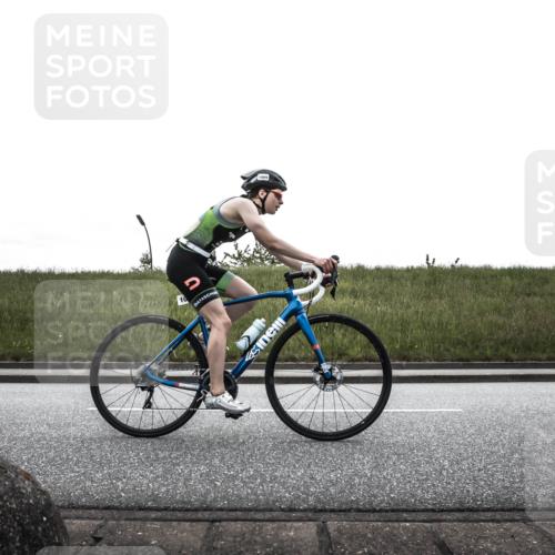 21.06.2026 - 29. Vierlanden-Triathlon H.Heesch http://msf.ph/oto/9896342 21.06.2026 12:34:30 Radfahren 961, 982, 984, 997, 1009, 1010 meine-sportfotos.de