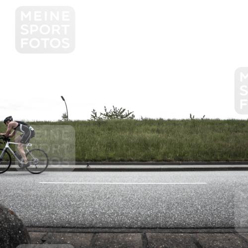 21.06.2026 - 29. Vierlanden-Triathlon H.Heesch http://msf.ph/oto/9896362 21.06.2026 12:35:18 Radfahren 768, 796 meine-sportfotos.de