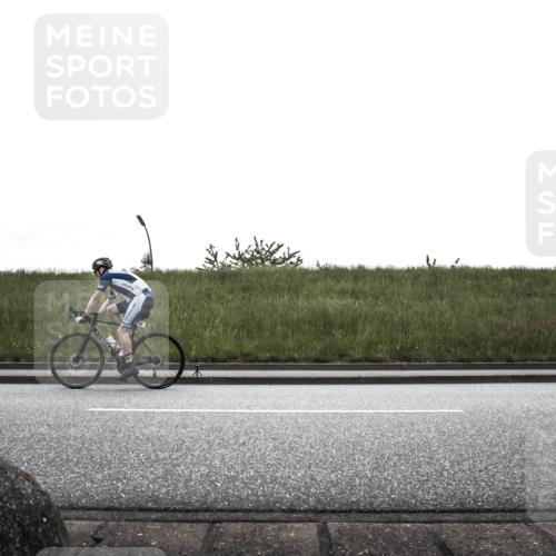 21.06.2026 - 29. Vierlanden-Triathlon H.Heesch http://msf.ph/oto/9896382 21.06.2026 12:36:42 Radfahren 754, 766, 899, 987 meine-sportfotos.de