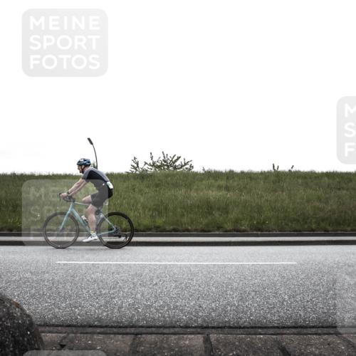 21.06.2026 - 29. Vierlanden-Triathlon H.Heesch http://msf.ph/oto/9896404 21.06.2026 12:38:17 Radfahren 767, 869 meine-sportfotos.de