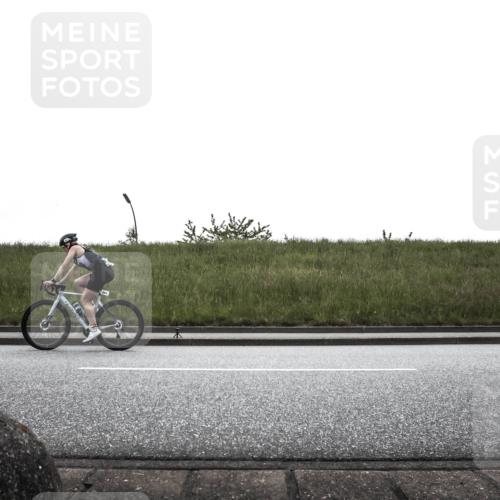 21.06.2026 - 29. Vierlanden-Triathlon H.Heesch http://msf.ph/oto/9896406 21.06.2026 12:38:26 Radfahren 869, 979 meine-sportfotos.de