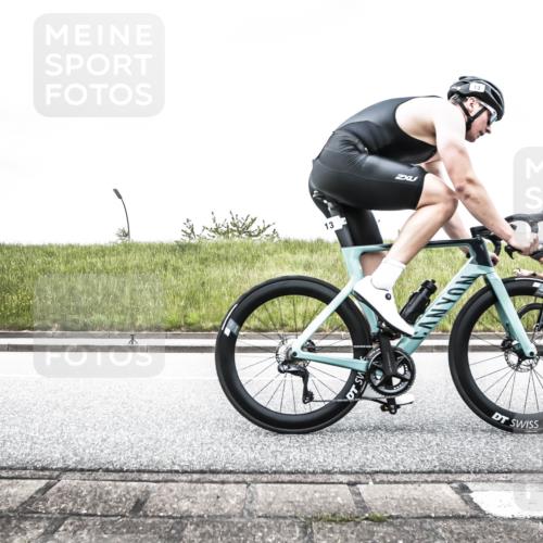 21.06.2026 - 29. Vierlanden-Triathlon H.Heesch http://msf.ph/oto/9896409 21.06.2026 09:56:47 Radfahren 12, 13, 174, 239 meine-sportfotos.de