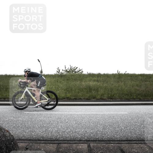 21.06.2026 - 29. Vierlanden-Triathlon H.Heesch http://msf.ph/oto/9896412 21.06.2026 12:38:54 Radfahren 880, 883, 903 meine-sportfotos.de