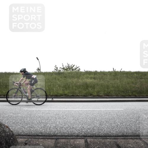 21.06.2026 - 29. Vierlanden-Triathlon H.Heesch http://msf.ph/oto/9896441 21.06.2026 12:41:42 Radfahren 237, 296 meine-sportfotos.de