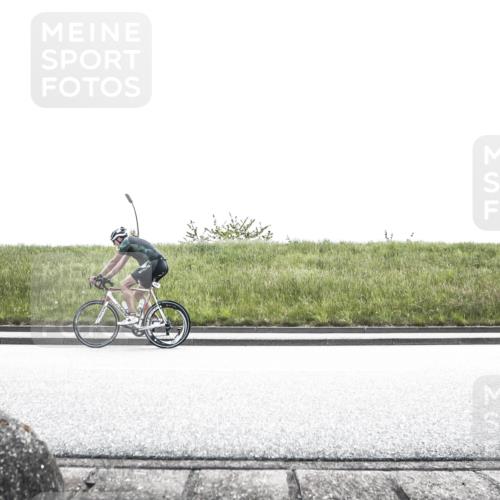 21.06.2026 - 29. Vierlanden-Triathlon H.Heesch http://msf.ph/oto/9896455 21.06.2026 12:44:11 Radfahren 692, 771 meine-sportfotos.de