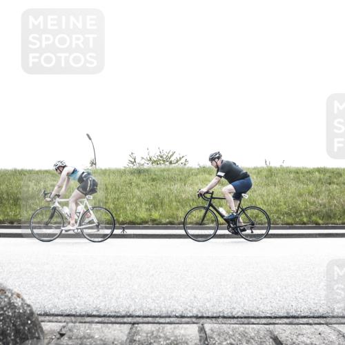21.06.2026 - 29. Vierlanden-Triathlon H.Heesch http://msf.ph/oto/9896465 21.06.2026 12:45:50 Radfahren 818, 833, 834, 856, 861, 874 meine-sportfotos.de
