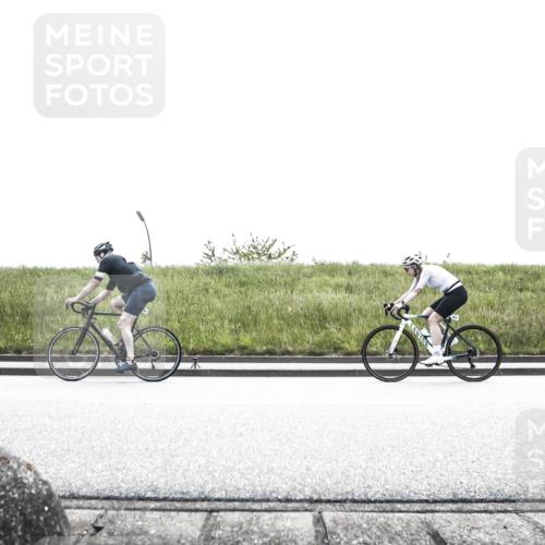 21.06.2026 - 29. Vierlanden-Triathlon H.Heesch http://msf.ph/oto/9896467 21.06.2026 12:45:50 Radfahren 818, 833, 834, 856, 861, 874 meine-sportfotos.de