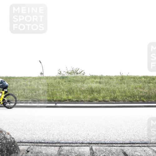 21.06.2026 - 29. Vierlanden-Triathlon H.Heesch http://msf.ph/oto/9896475 21.06.2026 12:45:55 Radfahren 748, 874 meine-sportfotos.de