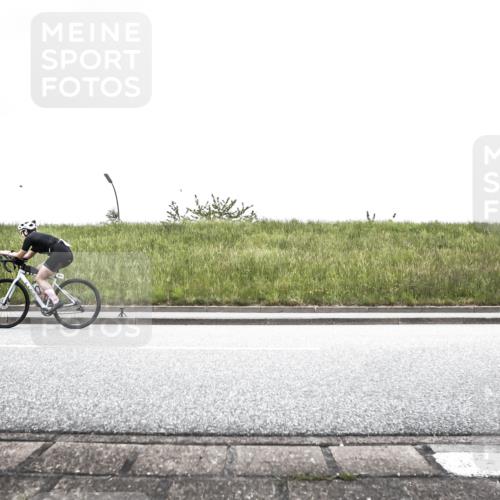 21.06.2026 - 29. Vierlanden-Triathlon H.Heesch http://msf.ph/oto/9896478 21.06.2026 09:59:45 Radfahren 173, 196, 223, 255, 377 meine-sportfotos.de