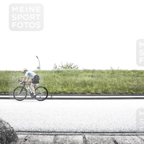21.06.2026 - 29. Vierlanden-Triathlon H.Heesch http://msf.ph/oto/9896489 21.06.2026 12:47:16 Radfahren 837 meine-sportfotos.de