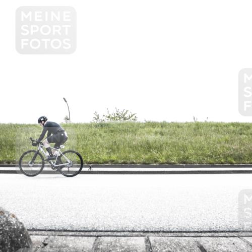 21.06.2026 - 29. Vierlanden-Triathlon H.Heesch http://msf.ph/oto/9896493 21.06.2026 12:47:59 Radfahren 651, 741, 847 meine-sportfotos.de